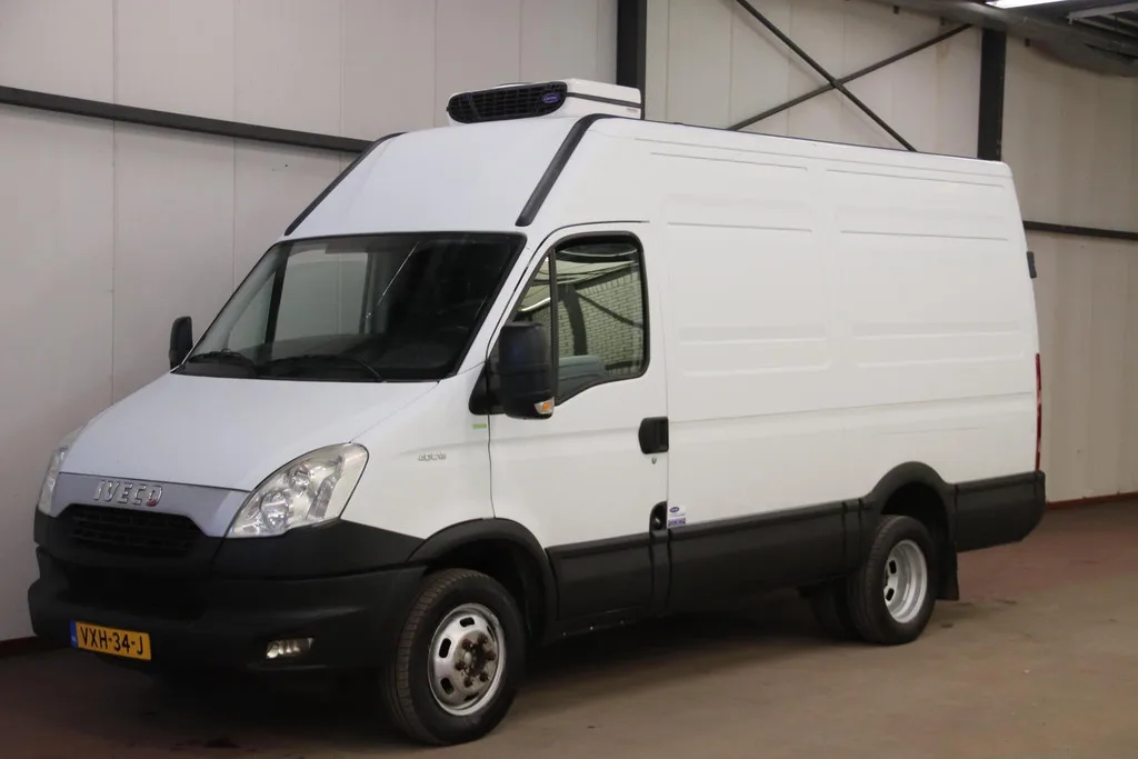 Iveco Daily 40C13V أوتوماتيك شاحنة مبرّدة سيارة تبريد