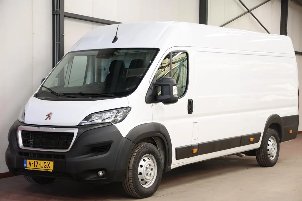 Peugeot Boxer 435 2.2 BlueHDi 140 л.с. L4H2