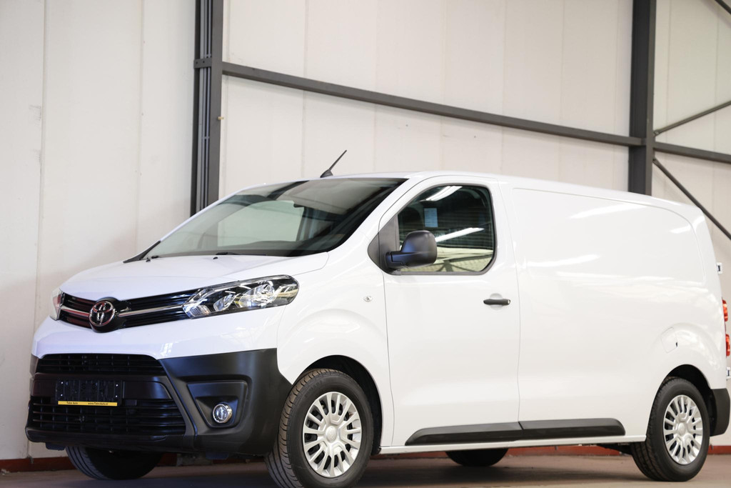 Toyota ProAce Worker 1.5 D-4D L2H1 CARPLAY PDC AIRCO