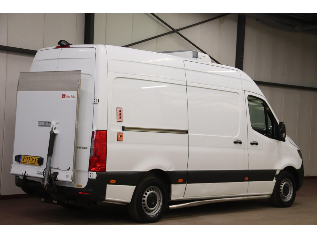 Mercedes-Benz Sprinter 316 L2H2 KOELWAGEN VRIESAUTO MET LAADKLEP EURO 6